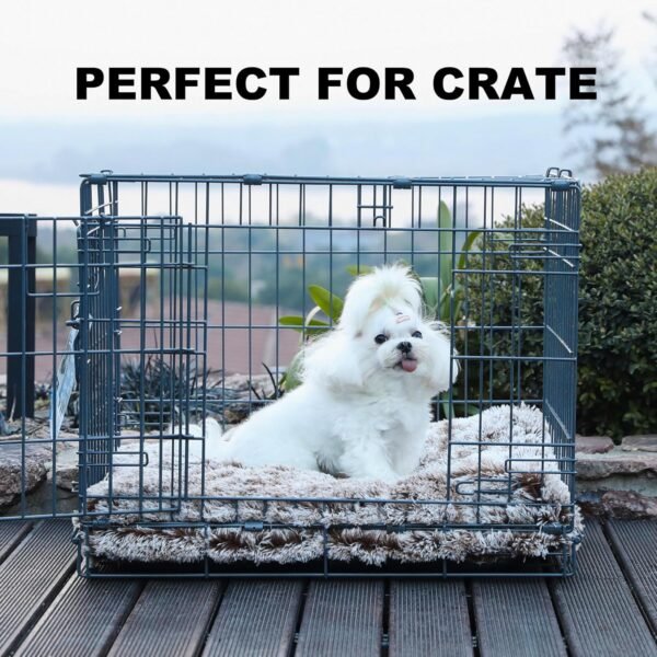 Faux fur pet bed